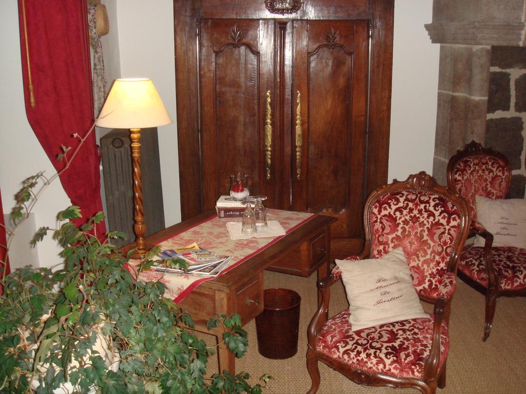 La Maison De Justine Hotell Murat  Exteriör bild