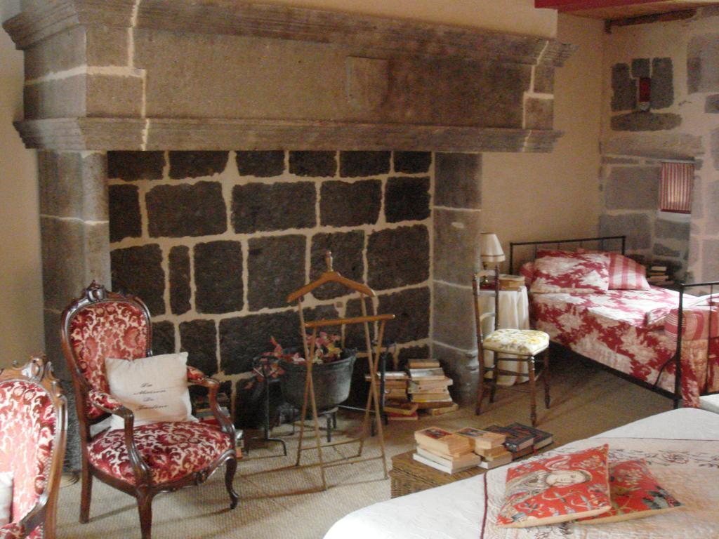 La Maison De Justine Hotell Murat  Exteriör bild