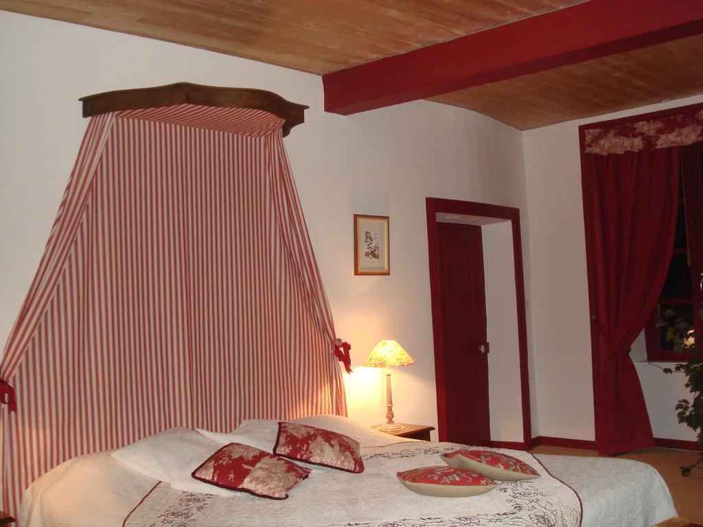 La Maison De Justine Hotell Murat  Exteriör bild